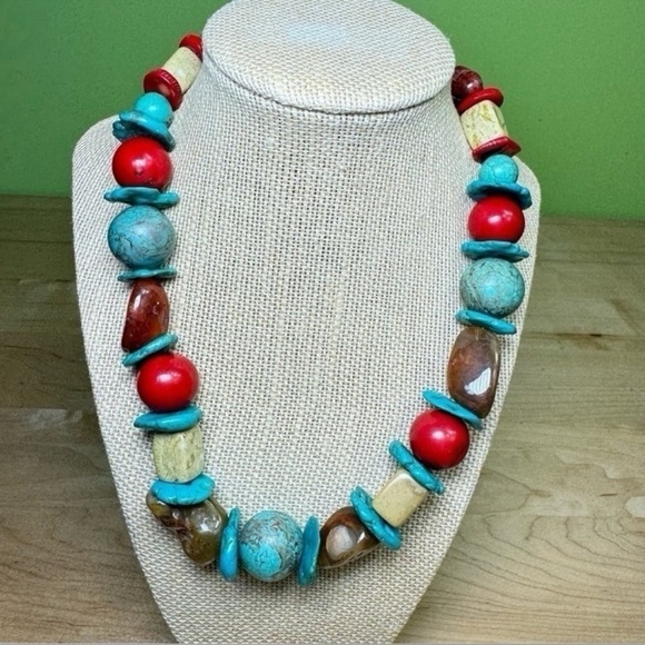 Natural polished stones multicolored necklace - Picture 3 of 7